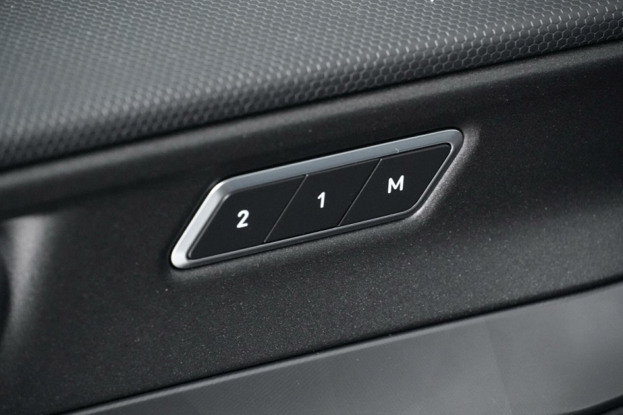 Lynk & Co 01 1.5 Plug-in Hybrid |Pano-dak | CarPlay | Acc | 360 Camera | Memory | Led | Pdc | Infinity audio | Sfeer | 20 " |
