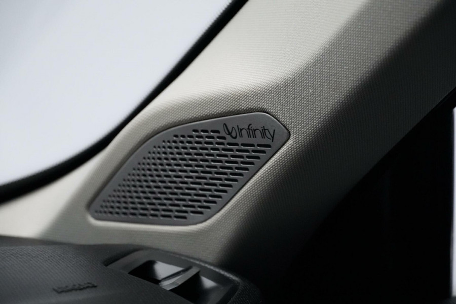 Lynk & Co 01 1.5 Plug-in Hybrid |Pano-dak | CarPlay | Acc | 360 Camera | Memory | Led | Pdc | Infinity audio | Sfeer | 20 " |