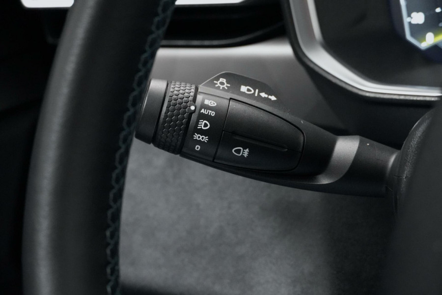 Lynk & Co 01 1.5 Plug-in Hybrid |Pano-dak | CarPlay | Acc | 360 Camera | Memory | Led | Pdc | Infinity audio | Sfeer | 20 " |