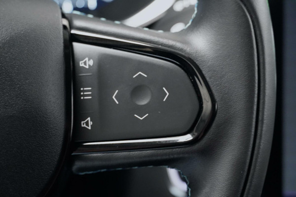 Lynk & Co 01 1.5 Plug-in Hybrid |Pano-dak | CarPlay | Acc | 360 Camera | Memory | Led | Pdc | Infinity audio | Sfeer | 20 " |