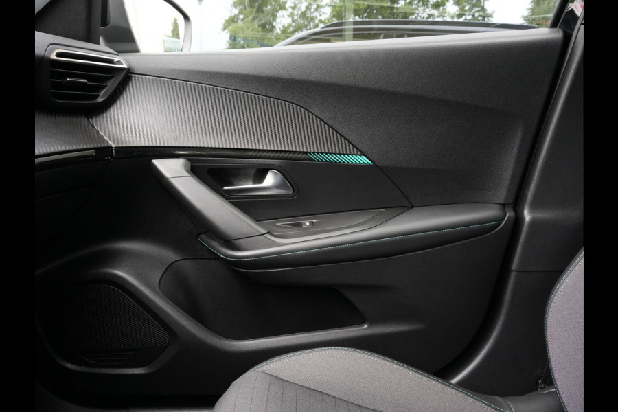 Peugeot 2008 1.2 PureTech Allure Pack | Navigatie | DAB | Clima | Stoelverwarming