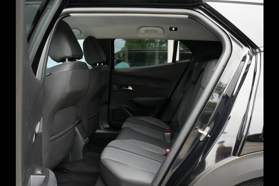 Peugeot 2008 1.2 PureTech Allure Pack | Navigatie | DAB | Clima | Stoelverwarming