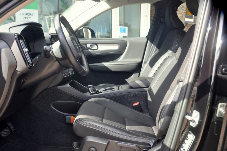 Volvo XC40 1.5 T3 Momentum Pro | Camera | Trekhaak | Mooie staat!