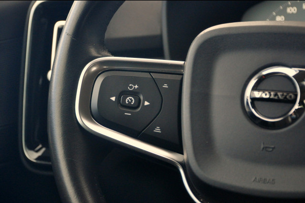 Volvo XC40 1.5 T3 Momentum Pro | Camera | Trekhaak | Mooie staat!
