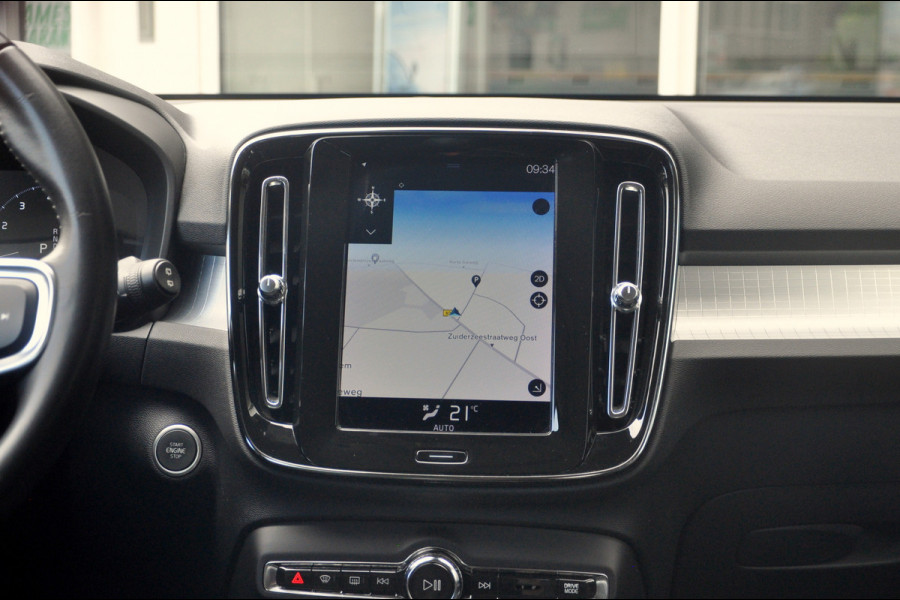 Volvo XC40 1.5 T3 Momentum Pro | Camera | Trekhaak | Mooie staat!