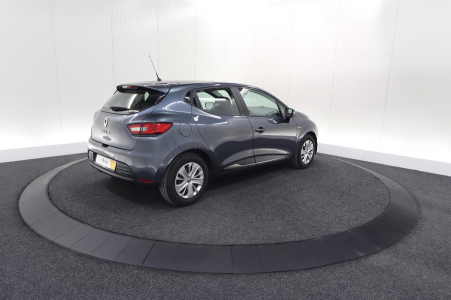Renault Clio TCe 90 Limited | Navigatie | Parkeersensoren | Cruise Control | Apple Carplay