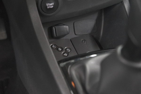 Renault Clio TCe 90 Limited | Navigatie | Parkeersensoren | Cruise Control | Apple Carplay