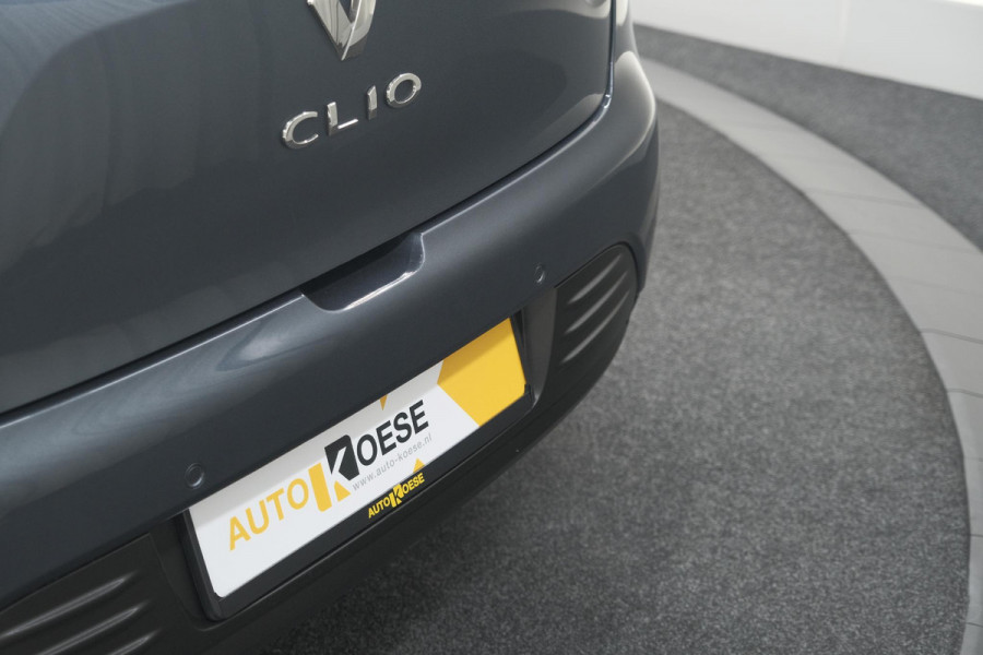 Renault Clio TCe 90 Limited | Navigatie | Parkeersensoren | Cruise Control | Apple Carplay