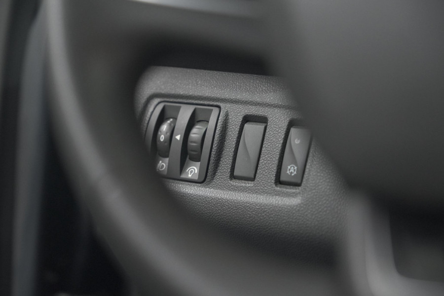 Renault Clio TCe 90 Limited | Navigatie | Parkeersensoren | Cruise Control | Apple Carplay