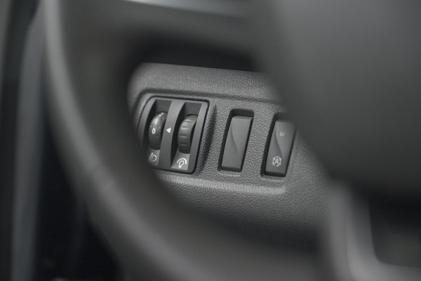 Renault Clio TCe 90 Limited | Navigatie | Parkeersensoren | Cruise Control | Apple Carplay