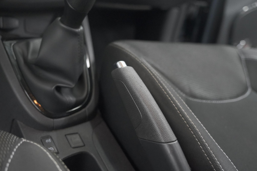 Renault Clio TCe 90 Limited | Navigatie | Parkeersensoren | Cruise Control | Apple Carplay