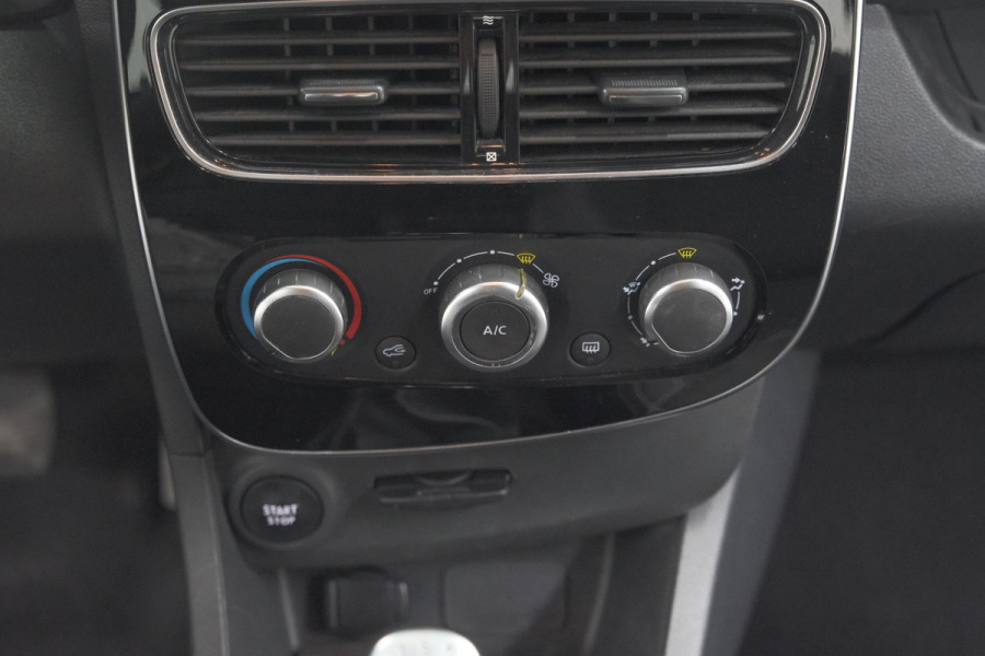 Renault Clio TCe 90 Limited | Navigatie | Parkeersensoren | Cruise Control | Apple Carplay
