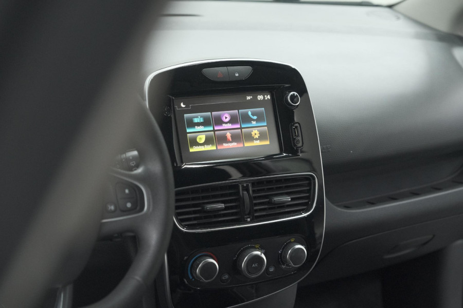 Renault Clio TCe 90 Limited | Navigatie | Parkeersensoren | Cruise Control | Apple Carplay