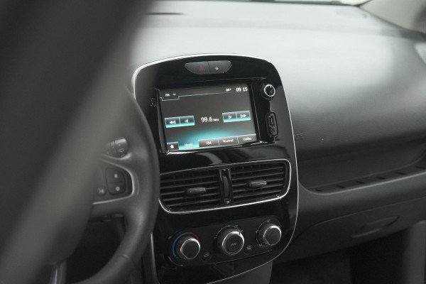 Renault Clio TCe 90 Limited | Navigatie | Parkeersensoren | Cruise Control | Apple Carplay