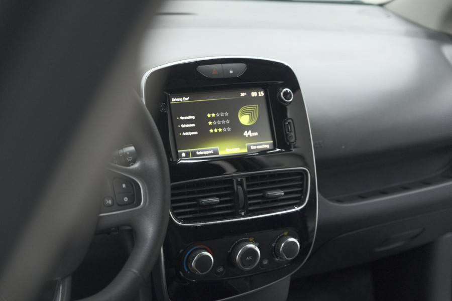 Renault Clio TCe 90 Limited | Navigatie | Parkeersensoren | Cruise Control | Apple Carplay