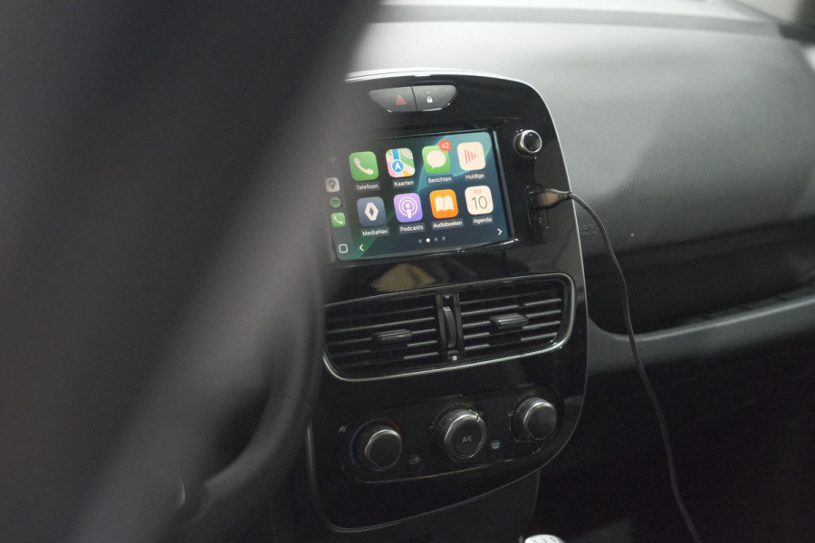 Renault Clio TCe 90 Limited | Navigatie | Parkeersensoren | Cruise Control | Apple Carplay