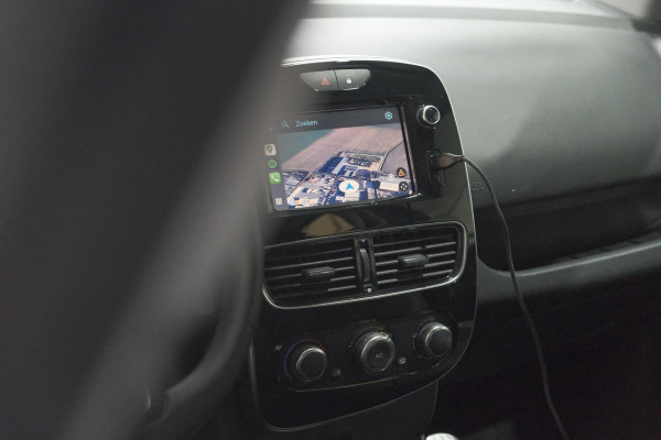 Renault Clio TCe 90 Limited | Navigatie | Parkeersensoren | Cruise Control | Apple Carplay