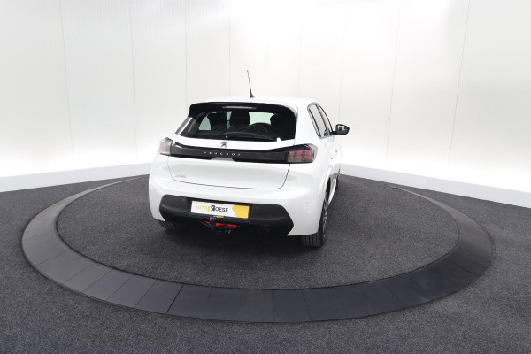 Peugeot 208 PureTech 100 EAT8 Active | Trekhaak | Parkeersensoren | Navigatie | Apple Carplay