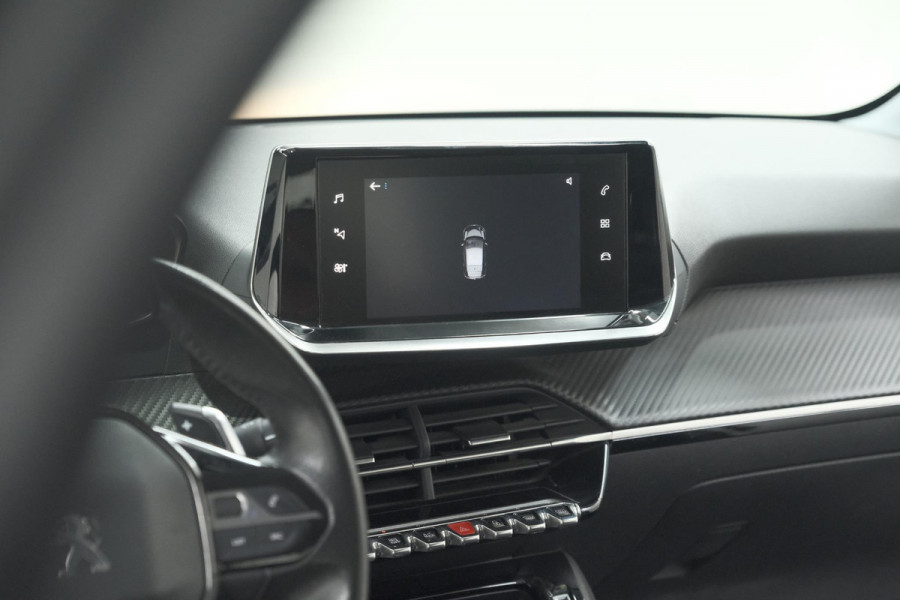 Peugeot 208 PureTech 100 EAT8 Active | Trekhaak | Parkeersensoren | Navigatie | Apple Carplay