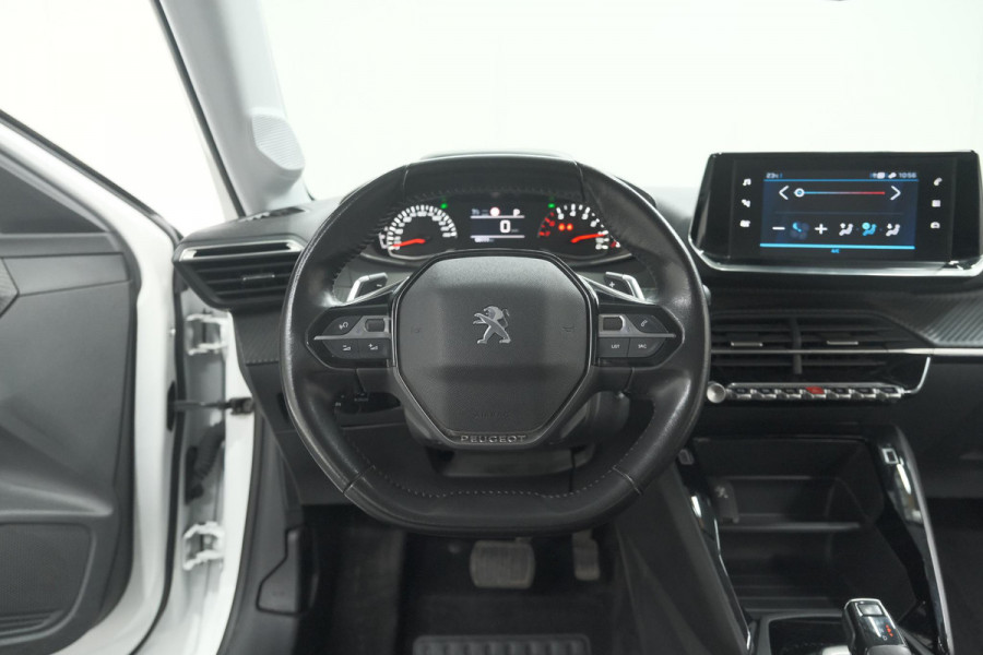 Peugeot 208 PureTech 100 EAT8 Active | Trekhaak | Parkeersensoren | Navigatie | Apple Carplay
