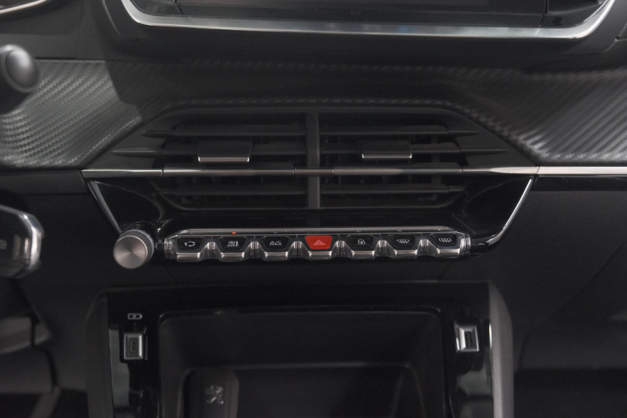 Peugeot 208 PureTech 100 EAT8 Active | Trekhaak | Parkeersensoren | Navigatie | Apple Carplay
