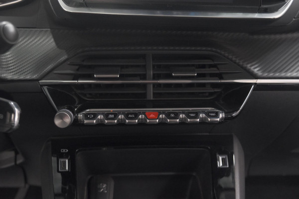 Peugeot 208 PureTech 100 EAT8 Active | Trekhaak | Parkeersensoren | Navigatie | Apple Carplay