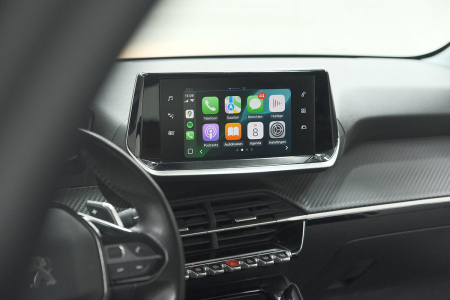 Peugeot 208 PureTech 100 EAT8 Active | Trekhaak | Parkeersensoren | Navigatie | Apple Carplay