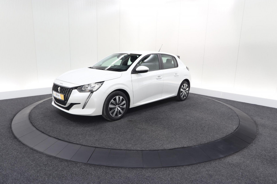 Peugeot 208 PureTech 100 EAT8 Active | Trekhaak | Parkeersensoren | Navigatie | Apple Carplay