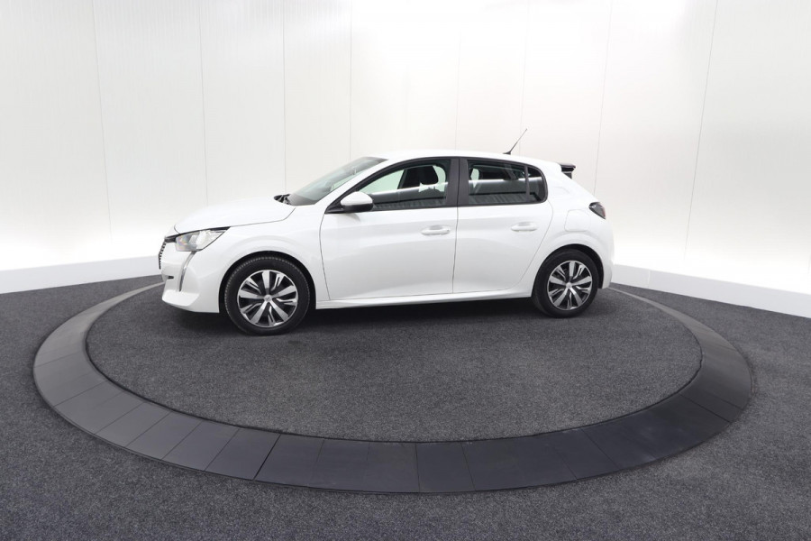 Peugeot 208 PureTech 100 EAT8 Active | Trekhaak | Parkeersensoren | Navigatie | Apple Carplay