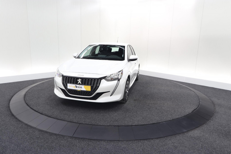 Peugeot 208 PureTech 100 EAT8 Active | Trekhaak | Parkeersensoren | Navigatie | Apple Carplay