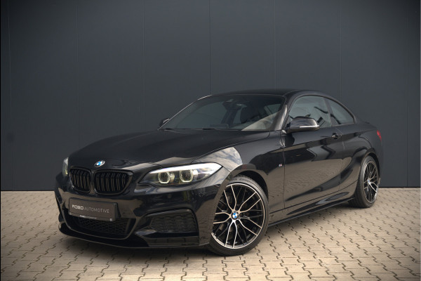 BMW 2 Serie Coupé 218i High Executive M Sport | M Performance | Stoelverwarming | Navigatie | Keyless | Camera | Cruise Control | DAB | HIFI | Parkeersensoren | Leer | Digital Dash | Automaat | NAP | Orig. NL | BTW
