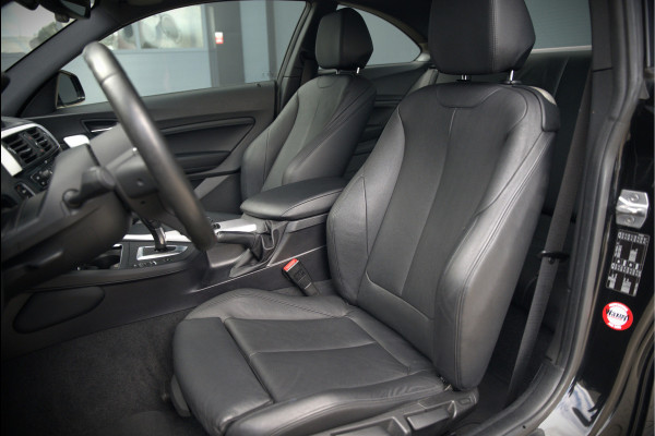 BMW 2 Serie Coupé 218i High Executive M Sport | M Performance | Stoelverwarming | Navigatie | Keyless | Camera | Cruise Control | DAB | HIFI | Parkeersensoren | Leer | Digital Dash | Automaat | NAP | Orig. NL | BTW