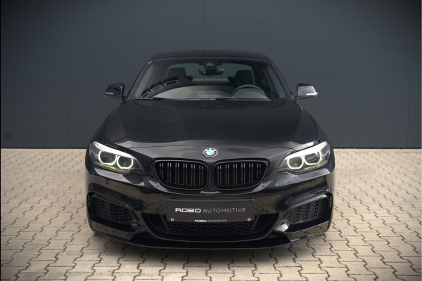 BMW 2 Serie Coupé 218i High Executive M Sport | M Performance | Stoelverwarming | Navigatie | Keyless | Camera | Cruise Control | DAB | HIFI | Parkeersensoren | Leer | Digital Dash | Automaat | NAP | Orig. NL | BTW