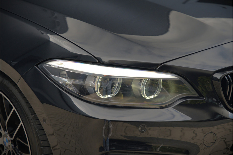 BMW 2 Serie Coupé 218i High Executive M Sport | M Performance | Stoelverwarming | Navigatie | Keyless | Camera | Cruise Control | DAB | HIFI | Parkeersensoren | Leer | Digital Dash | Automaat | NAP | Orig. NL | BTW
