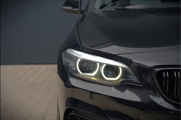 BMW 2 Serie Coupé 218i High Executive M Sport | M Performance | Stoelverwarming | Navigatie | Keyless | Camera | Cruise Control | DAB | HIFI | Parkeersensoren | Leer | Digital Dash | Automaat | NAP | Orig. NL | BTW
