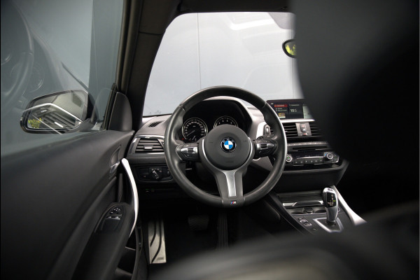BMW 2 Serie Coupé 218i High Executive M Sport | M Performance | Stoelverwarming | Navigatie | Keyless | Camera | Cruise Control | DAB | HIFI | Parkeersensoren | Leer | Digital Dash | Automaat | NAP | Orig. NL | BTW