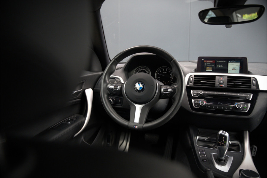 BMW 2 Serie Coupé 218i High Executive M Sport | M Performance | Stoelverwarming | Navigatie | Keyless | Camera | Cruise Control | DAB | HIFI | Parkeersensoren | Leer | Digital Dash | Automaat | NAP | Orig. NL | BTW