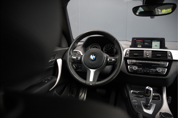 BMW 2 Serie Coupé 218i High Executive M Sport | M Performance | Stoelverwarming | Navigatie | Keyless | Camera | Cruise Control | DAB | HIFI | Parkeersensoren | Leer | Digital Dash | Automaat | NAP | Orig. NL | BTW
