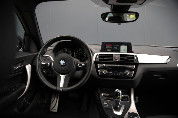 BMW 2 Serie Coupé 218i High Executive M Sport | M Performance | Stoelverwarming | Navigatie | Keyless | Camera | Cruise Control | DAB | HIFI | Parkeersensoren | Leer | Digital Dash | Automaat | NAP | Orig. NL | BTW
