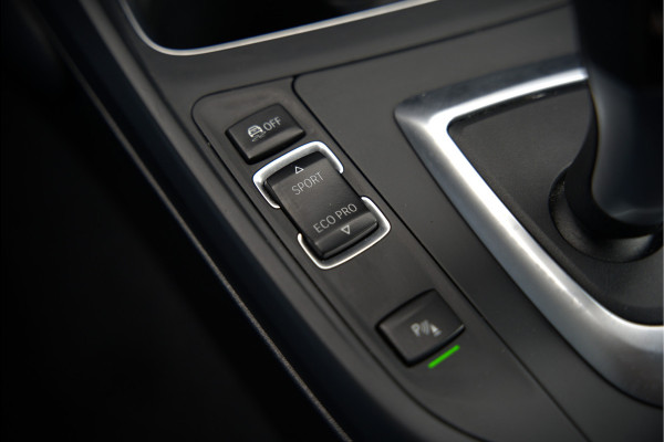 BMW 2 Serie Coupé 218i High Executive M Sport | M Performance | Stoelverwarming | Navigatie | Keyless | Camera | Cruise Control | DAB | HIFI | Parkeersensoren | Leer | Digital Dash | Automaat | NAP | Orig. NL | BTW