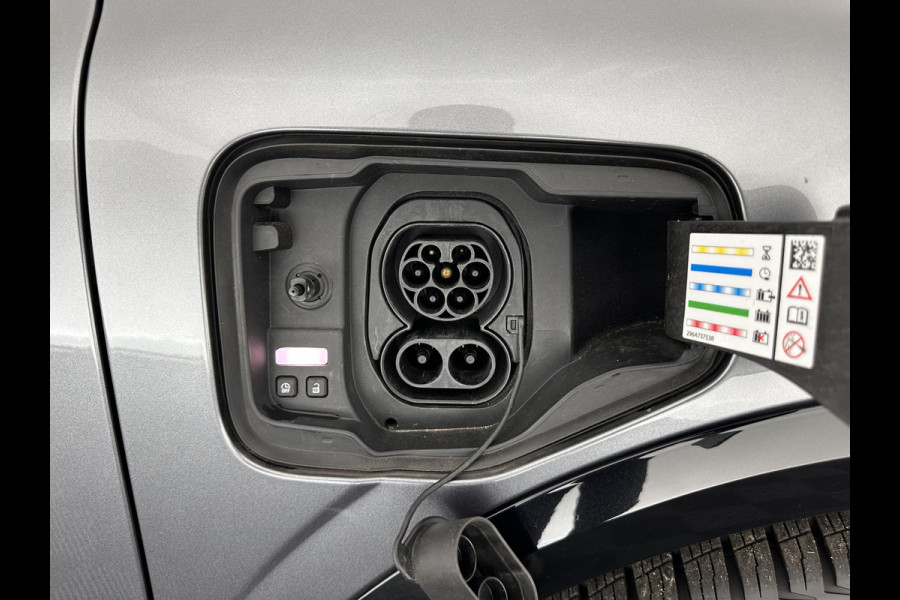 Renault Mégane E-Tech EV60 Optimum Charge Techno [ 3-Fase ] *HEAT-PUMP | LEATHER-MICROFIBRE | FULL-LED | ADAPTIVE-CRUISE | LANE-ASSIST | TOPVIEW | KEYLESS | HEATED-COMFORTSEATS | DAB+ | CAMERA | CARPLAY | TOWBAR | NAVI-FULLMAP | DIGI-COCKPIT | 20"ALU*