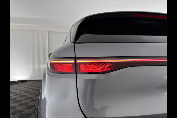 Renault Mégane E-Tech EV60 Optimum Charge Techno [ 3-Fase ] *HEAT-PUMP | LEATHER-MICROFIBRE | FULL-LED | ADAPTIVE-CRUISE | LANE-ASSIST | TOPVIEW | KEYLESS | HEATED-COMFORTSEATS | DAB+ | CAMERA | CARPLAY | TOWBAR | NAVI-FULLMAP | DIGI-COCKPIT | 20"ALU*