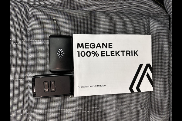 Renault Mégane E-Tech EV60 Optimum Charge Techno [ 3-Fase ] *HEAT-PUMP | LEATHER-MICROFIBRE | FULL-LED | ADAPTIVE-CRUISE | LANE-ASSIST | TOPVIEW | KEYLESS | HEATED-COMFORTSEATS | DAB+ | CAMERA | CARPLAY | TOWBAR | NAVI-FULLMAP | DIGI-COCKPIT | 20"ALU*