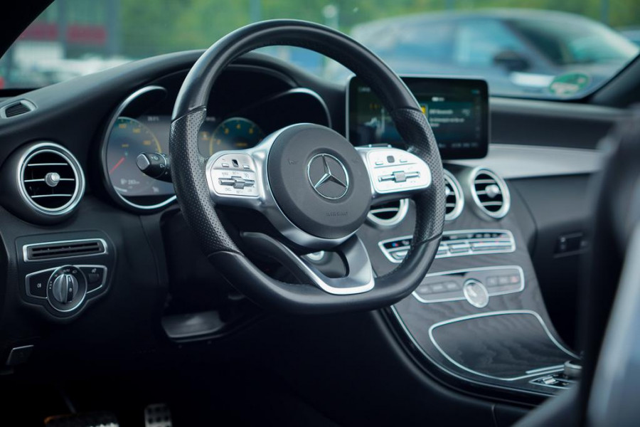 Mercedes-Benz C-Klasse Cabrio 200 / AMG / Facelift / NL Auto / Leder / Carplay