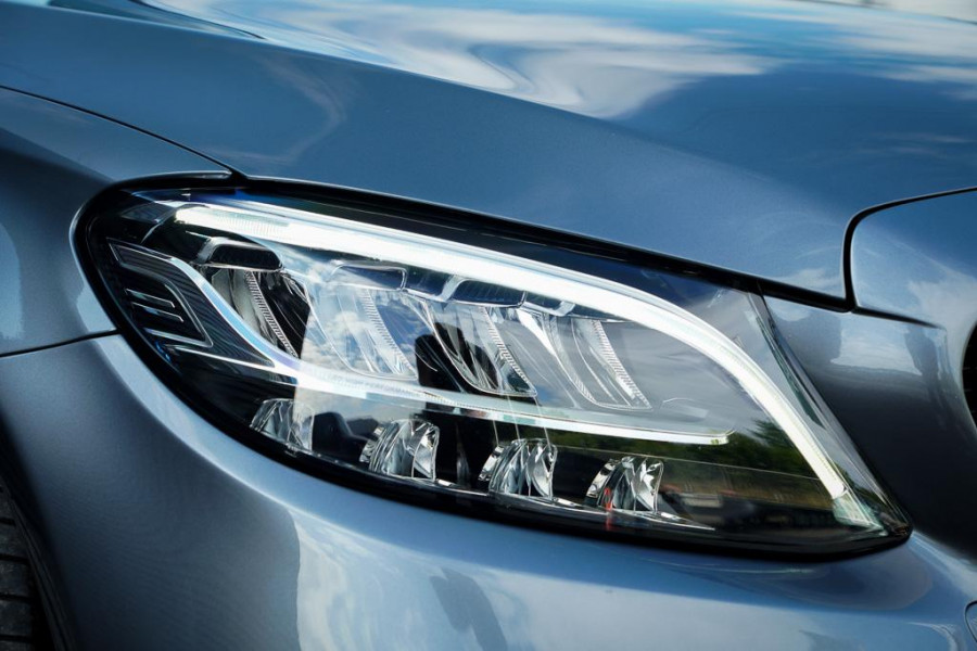 Mercedes-Benz C-Klasse Cabrio 200 / AMG / Facelift / NL Auto / Leder / Carplay