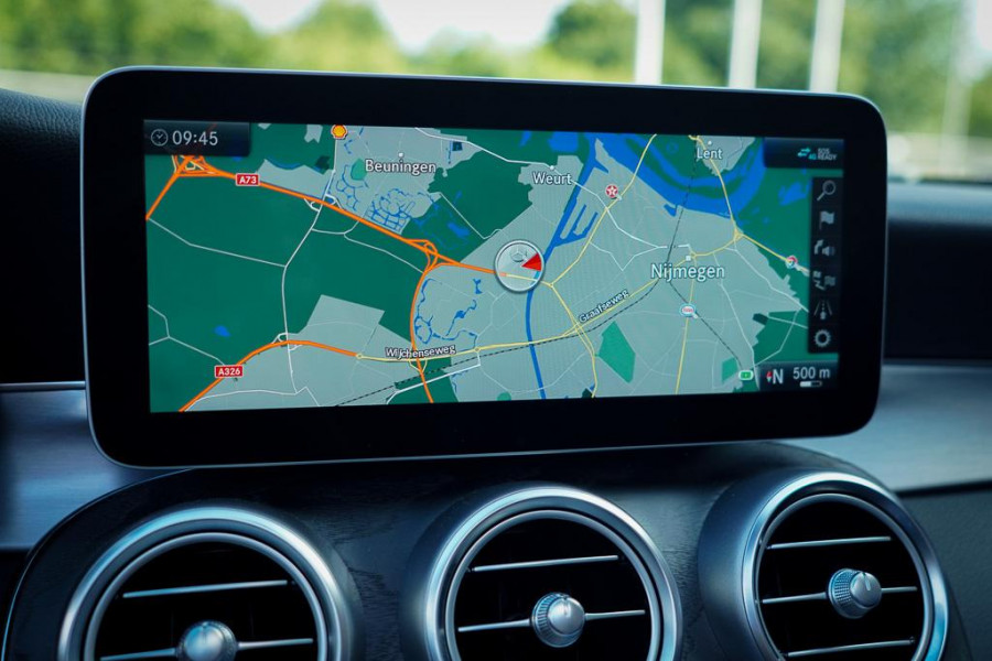 Mercedes-Benz C-Klasse Cabrio 200 / AMG / Facelift / NL Auto / Leder / Carplay