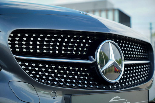 Mercedes-Benz C-Klasse Cabrio 200 / AMG / Facelift / NL Auto / Leder / Carplay