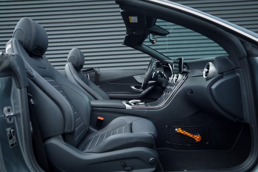 Mercedes-Benz C-Klasse Cabrio 200 / AMG / Facelift / NL Auto / Leder / Carplay