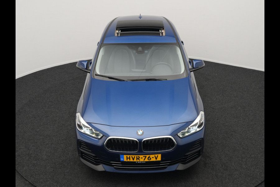 BMW X2 xDrive25e Executive Plug In Hybrid 220pk Dealer O.H PHEV | Panodak | Adaptive Cruise | Camera | Navi Pro | Lederen Bekleding | Sfeerverlichting | Keyless |