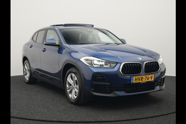 BMW X2 xDrive25e Executive Plug In Hybrid 220pk Dealer O.H PHEV | Panodak | Adaptive Cruise | Camera | Navi Pro | Lederen Bekleding | Sfeerverlichting | Keyless |